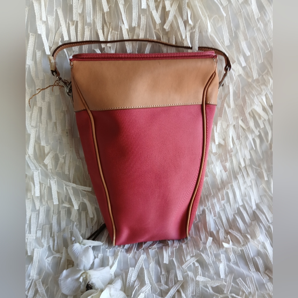 Mulholland Wine Carrier